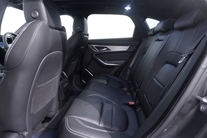 2025 Jaguar F-PACE P250 R-DYNAMIC SE, 2.0 TURBO... image 5