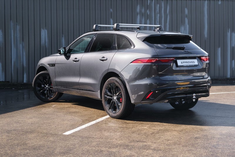 2025 Jaguar F-PACE P250 R-Dynamic SE image 2