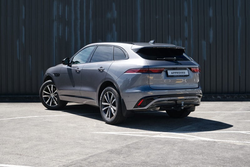 2025 Jaguar F-PACE P250 R-Dynamic SE image 3