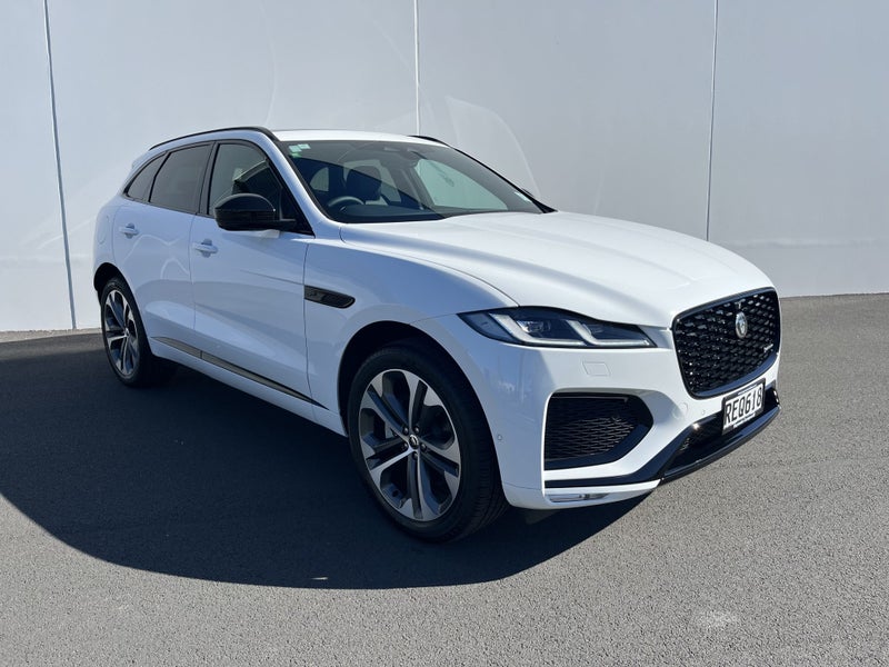 2025 Jaguar F-PACE P250 R-Dynamic SE image 1