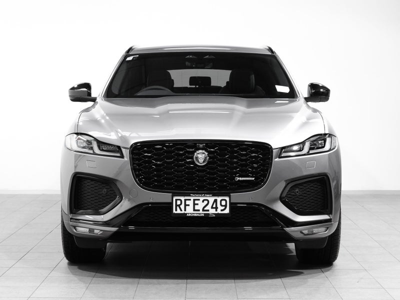 2025 Jaguar F-PACE P250 R-Dynamic SE Petrol AWD image 2