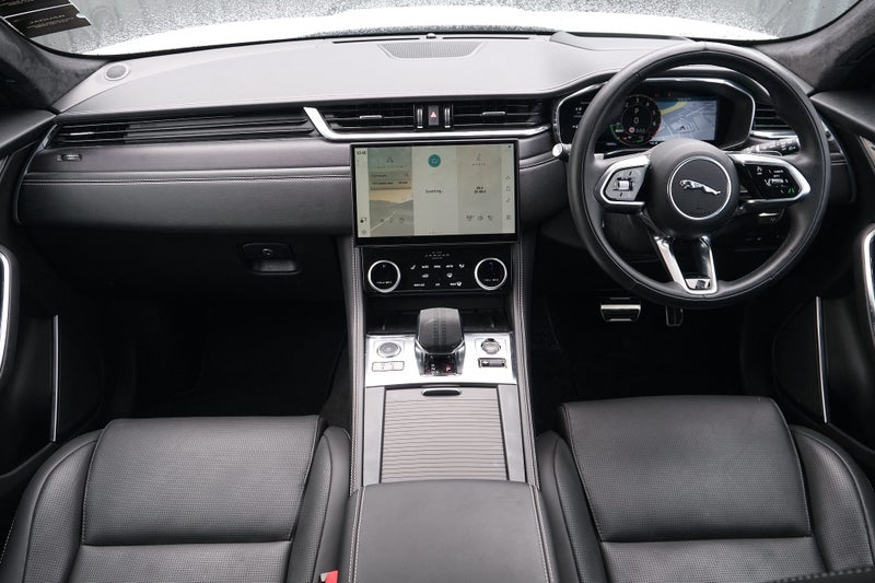 2025 Jaguar F-PACE P400e R-Dynamic HSE image 4