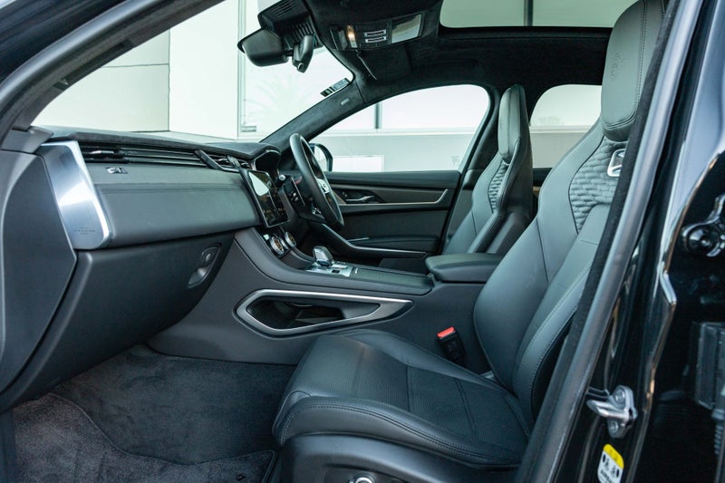 2025 Jaguar F-PACE SVR 575 Edition image 3