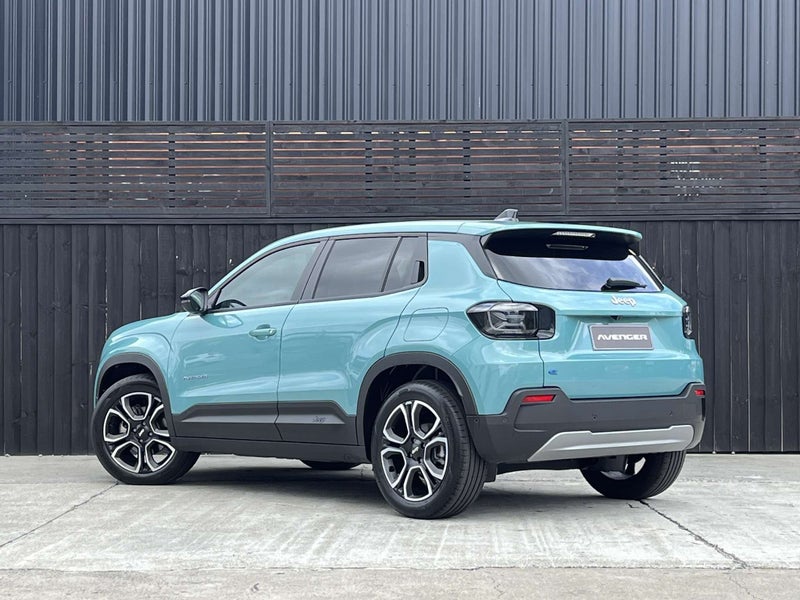 2025 Jeep Avenger EV image 4