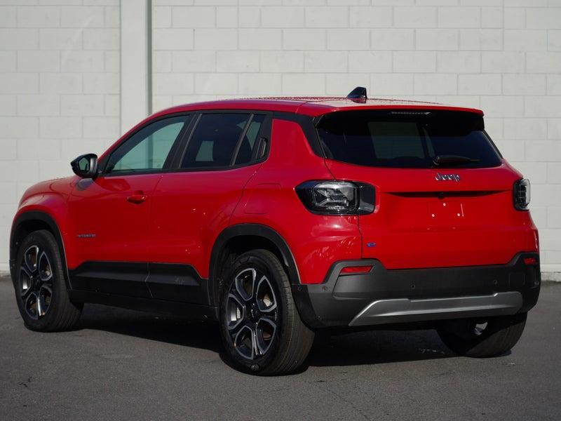 2025 Jeep Avenger FWD 5Dr Wagon image 2