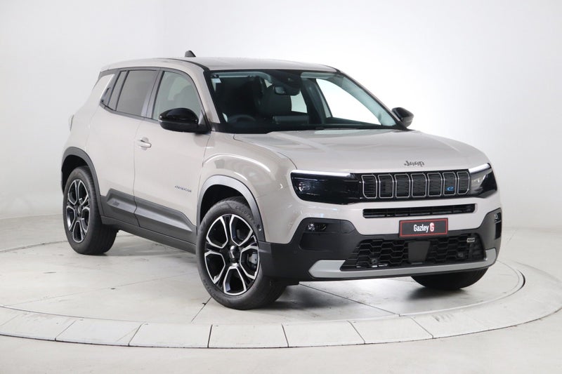 2025 Jeep Avenger Limited EFWD image 3