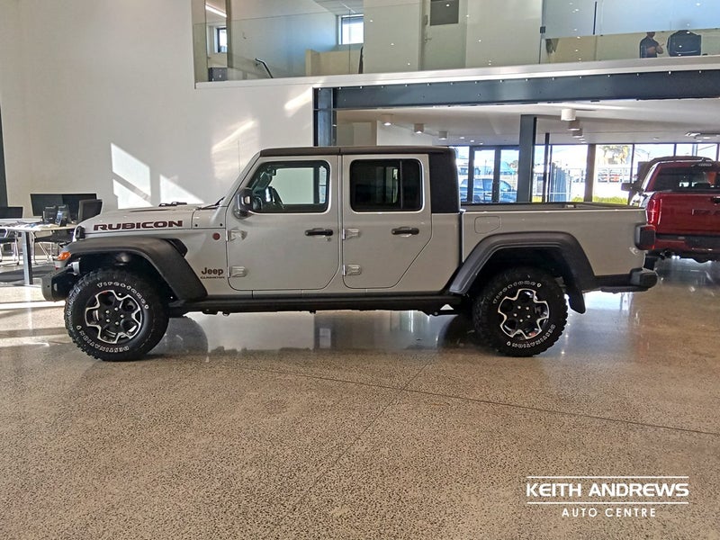 2025 Jeep Gladiator Rubicon image 2