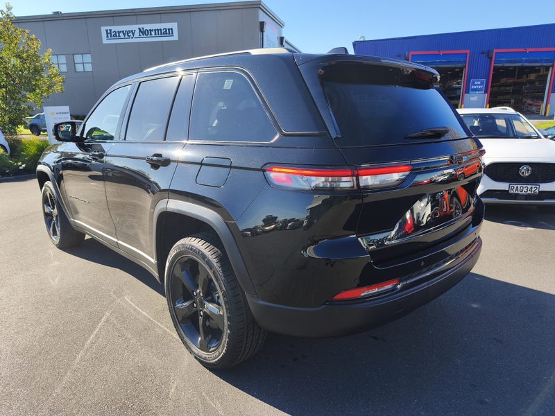 2025 Jeep Grand Cherokee 3.6 Ltd Petrol Auto image 3
