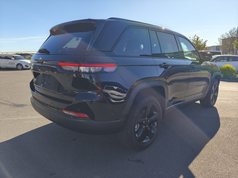 2025 Jeep Grand Cherokee 3.6 Ltd Petrol Auto image 4