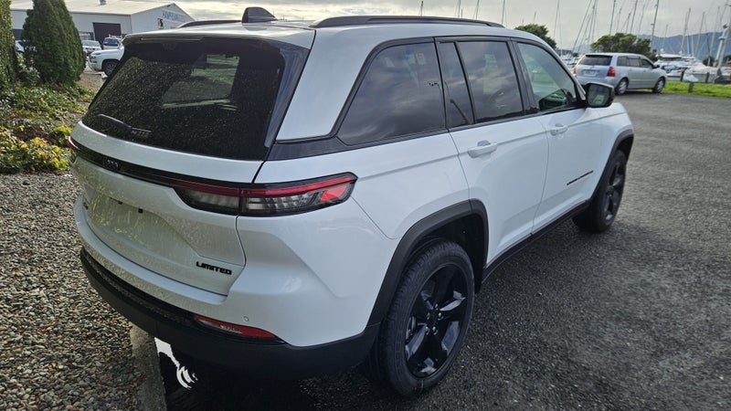 2025 Jeep Grand Cherokee Limited 3.6 4X image 4