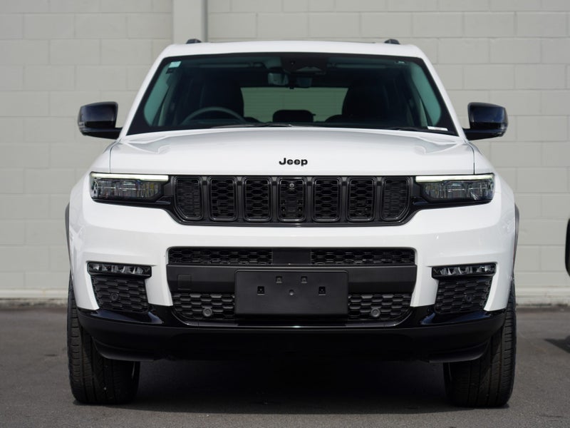 2025 Jeep Grand Cherokee Limited 3.6P 4WD 5Dr W... image 3