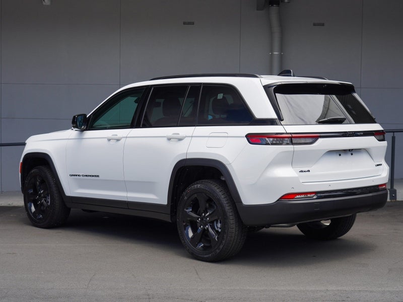 2025 Jeep Grand Cherokee Limited 3.6P 4WD 5Dr W... image 3