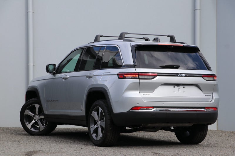 2025 Jeep Grand Cherokee Limited 5-Seat 3.6P image 2