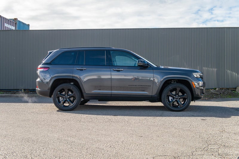 2025 Jeep Grand Cherokee Limited 5-Seat 3.6P image 3