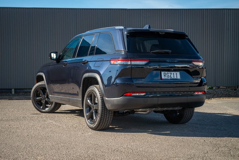 2025 Jeep Grand Cherokee Limited 5-Seat 3.6P image 3