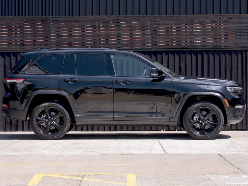2025 Jeep Grand Cherokee Limited image 2