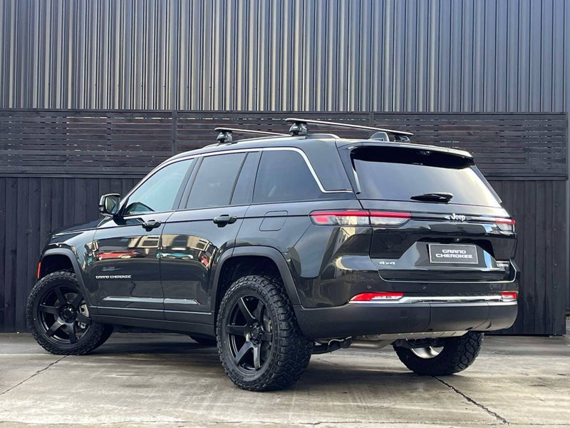 2025 Jeep Grand Cherokee Limited image 4
