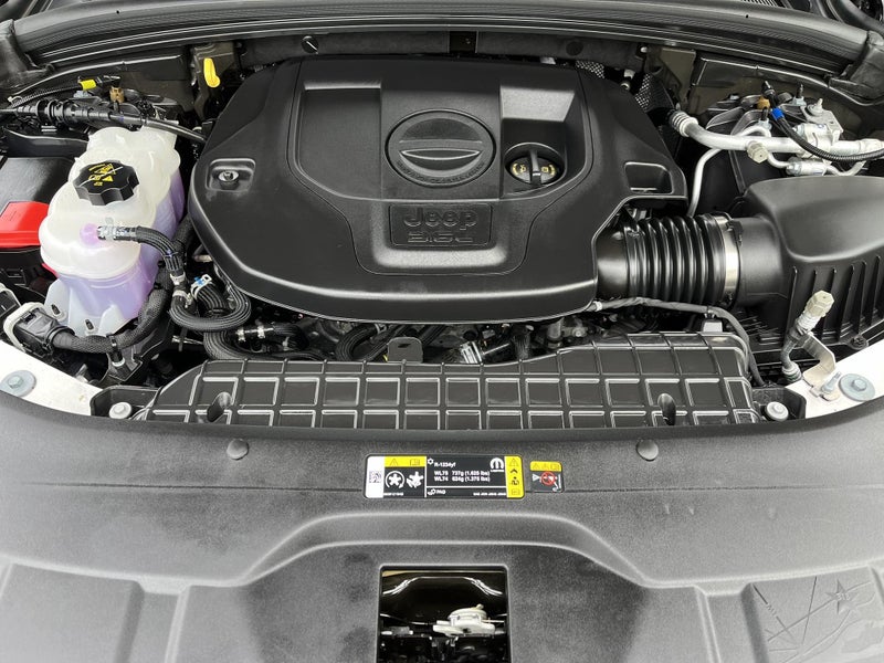 2025 Jeep Grand Cherokee Overland image 5