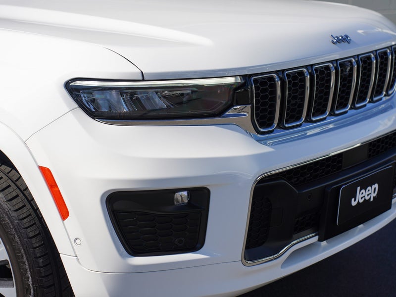 2025 Jeep Grand Cherokee Overland 3.6P 8A 4WD 5... image 3