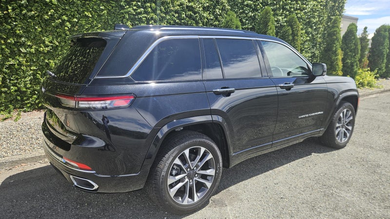 2025 Jeep Grand Cherokee Overland 5 image 4
