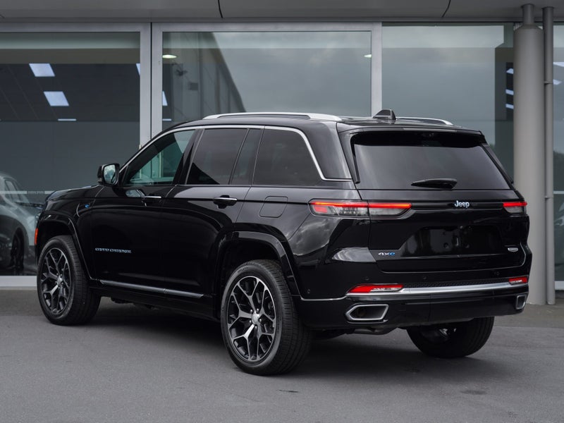 2025 Jeep Grand Cherokee Summit 4xe 2.0T 8A 5Dr... image 2