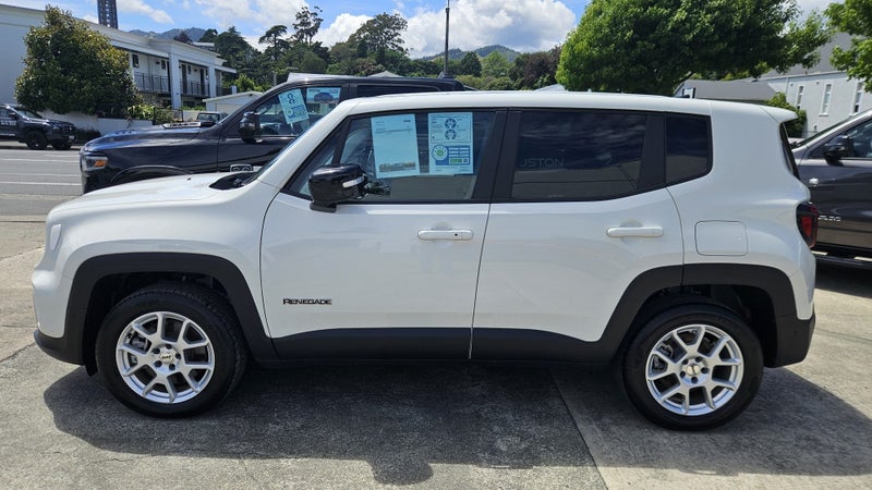 2025 Jeep Renegade Ltd PHEV image 2