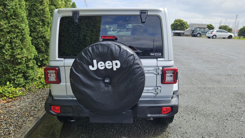 2025 Jeep Wrangler 4dr Overland image 4