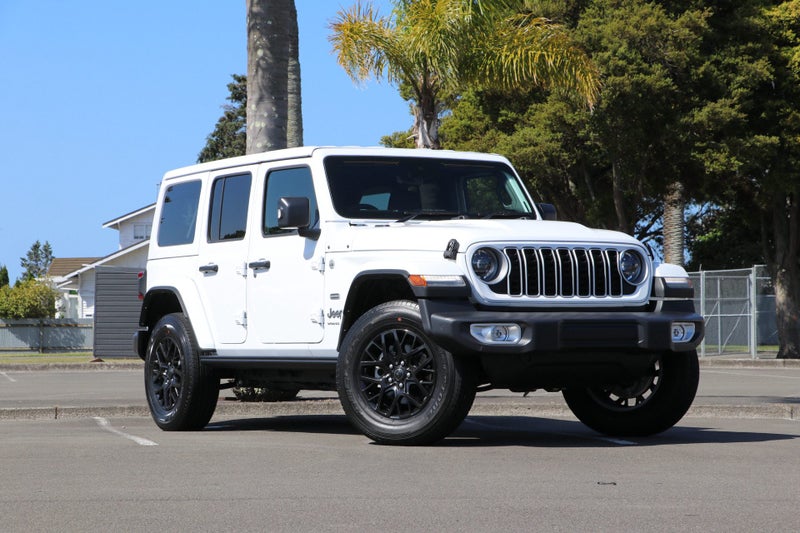 2025 Jeep Wrangler JL Overland 2.0P 4WD 4Dr image 1
