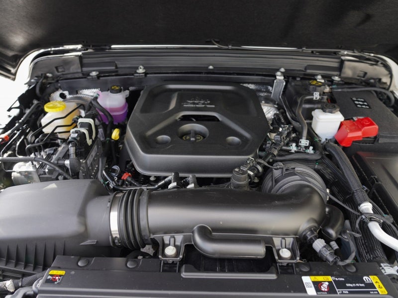 2025 Jeep Wrangler JL Overland 2.0P 4WD 4Dr Wagon image 4