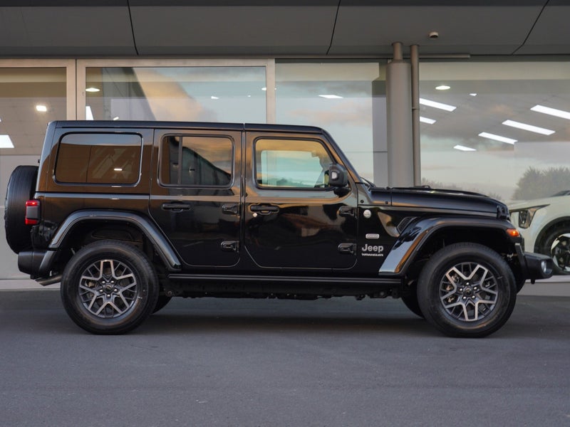 2025 Jeep Wrangler JL Overland 2.0P 4WD 4Dr Wagon image 3