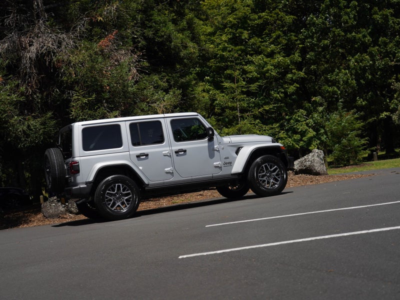 2025 Jeep Wrangler JL Overland 2.0P 4WD 4Dr Wagon image 2