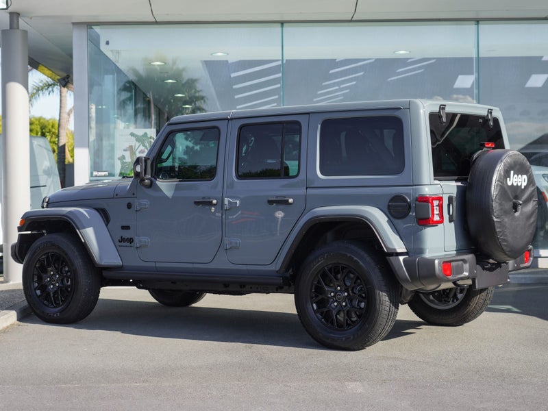 2025 Jeep Wrangler JL Overland 2.0P 4WD 4Dr Wagon image 2