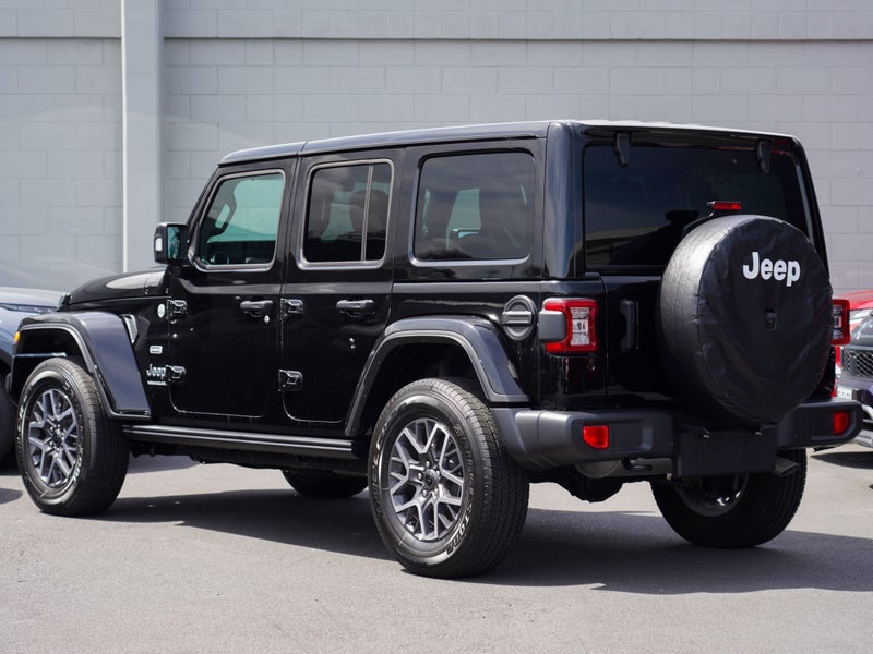 2025 Jeep Wrangler JL Overland 2.0P 4WD 4Dr Wagon image 2