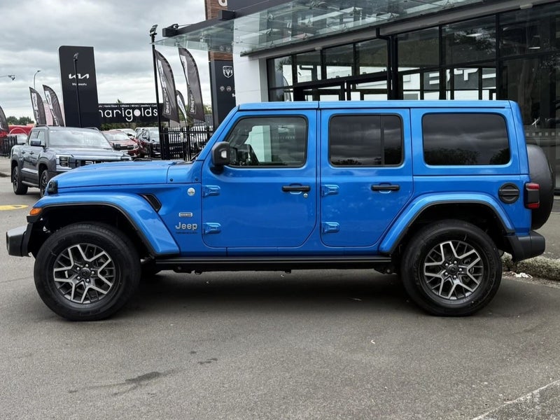 2025 Jeep Wrangler OVERLAND image 3