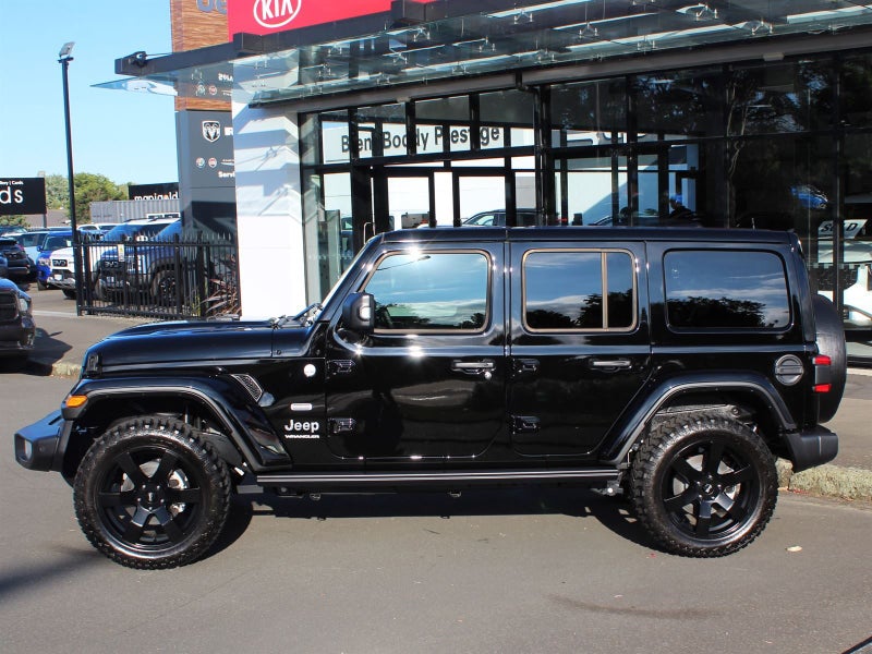 2025 Jeep Wrangler OVERLAND image 3