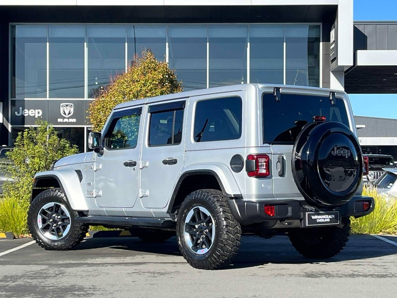 2025 Jeep Wrangler Overland image 4