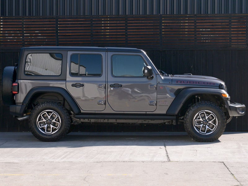 2025 Jeep Wrangler Rubicon image 2