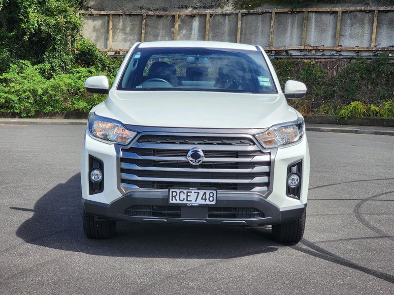 2025 KGM Musso 4x4 image 4