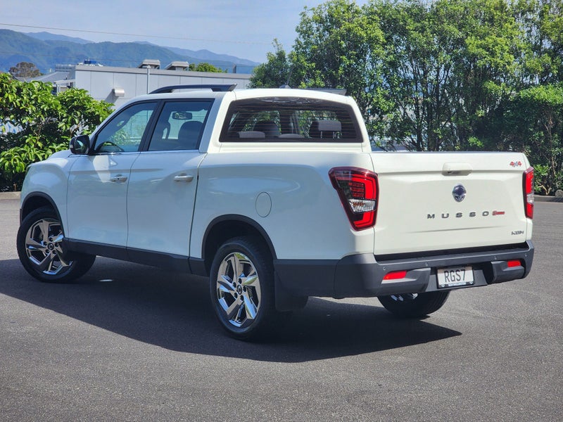 2025 KGM Musso Grand Adventure image 2