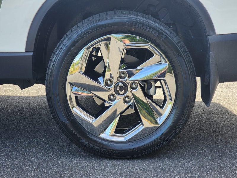 2025 KGM Musso Grand Adventure image 3