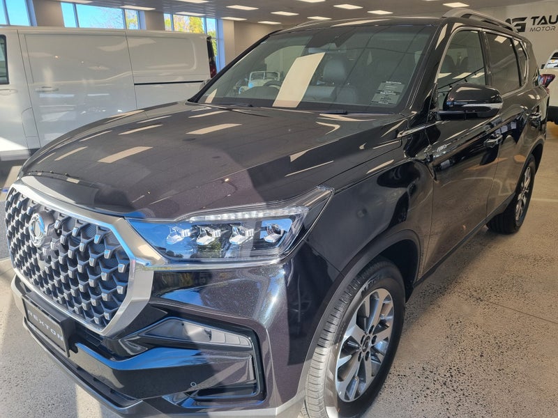 2025 KGM Rexton Sachi image 2