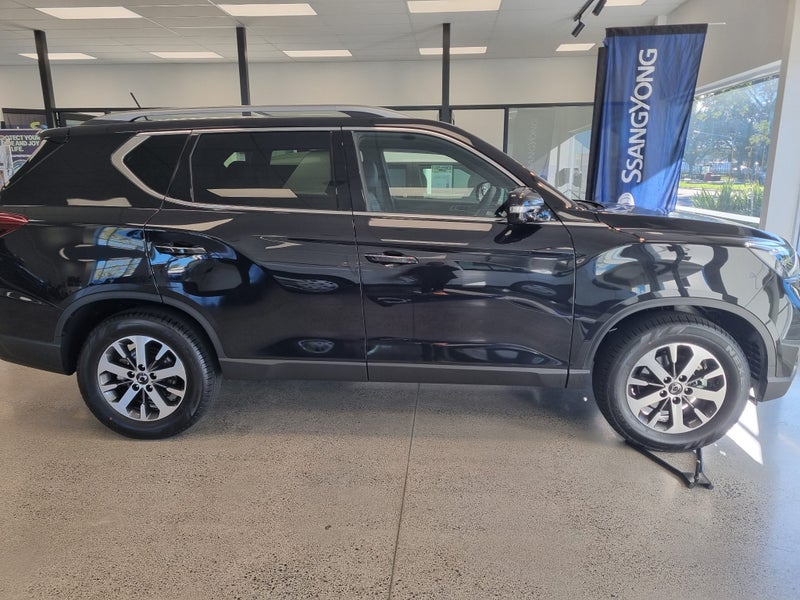 2025 KGM Rexton Sachi image 5