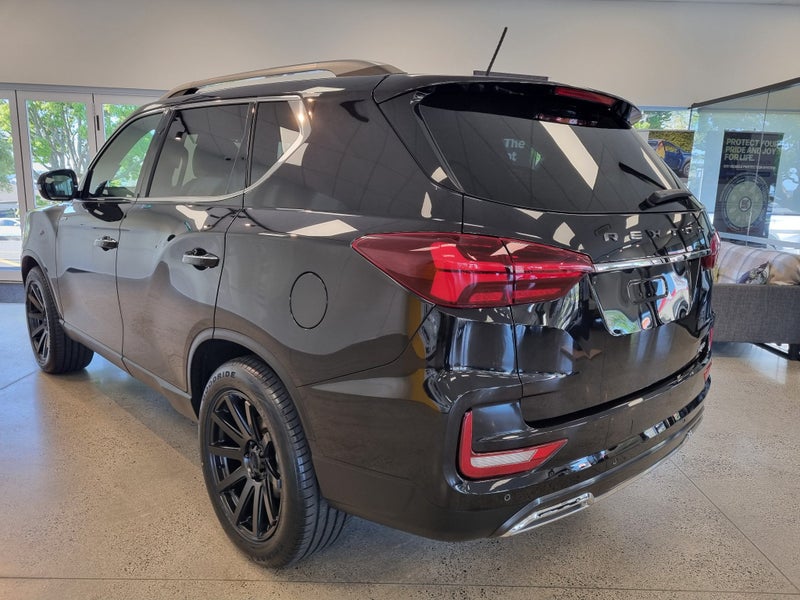 2025 KGM Rexton Sachi image 2