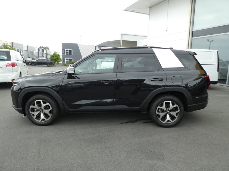 2025 KGM Torres image 5