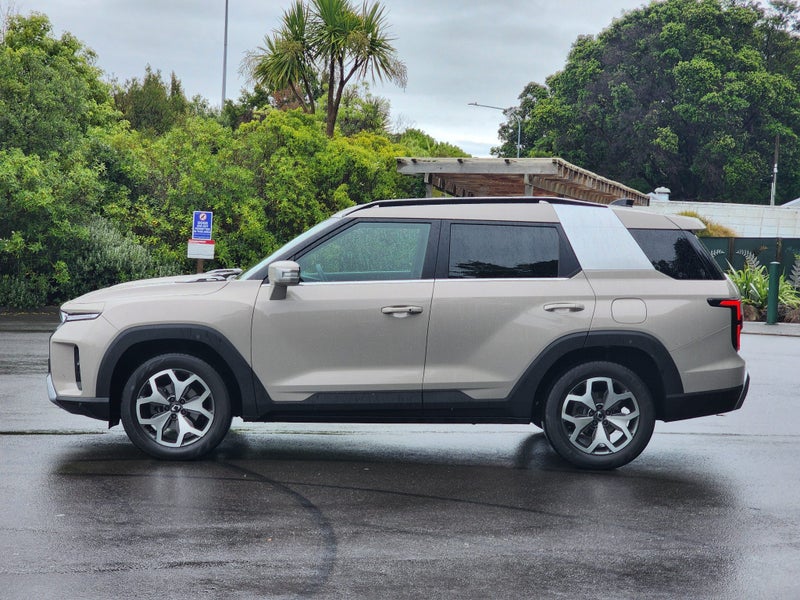 2025 KGM Torres 2wd image 3