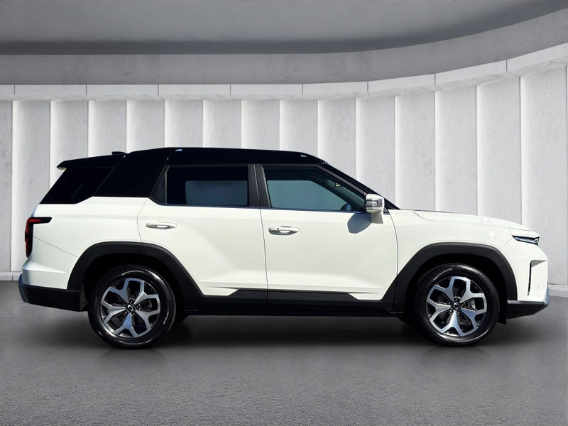 2025 KGM Torres EX DEMO image 3