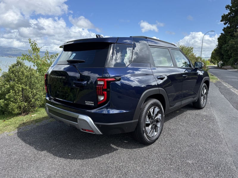 2025 KGM Torres HYBRID ULTIMATE image 3