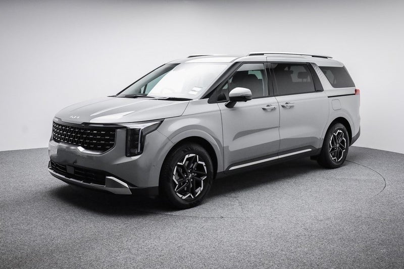 2025 Kia Carnival Deluxe 2.2 Diesel 8AT image 3