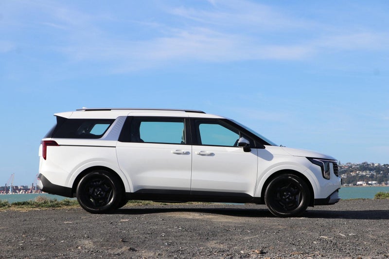 2025 Kia Carnival EX 2.2DT 8A image 3