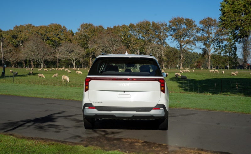 2025 Kia Carnival Ex 2.2Dt/8At image 4